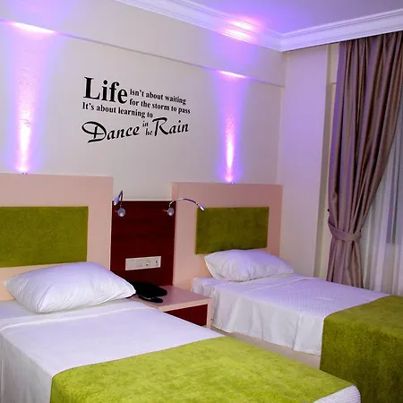 Smartline Lion Otel 3*